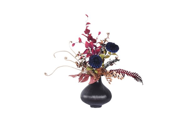 No.30 - 022022 Black Vase Elegant & Gold Leaf